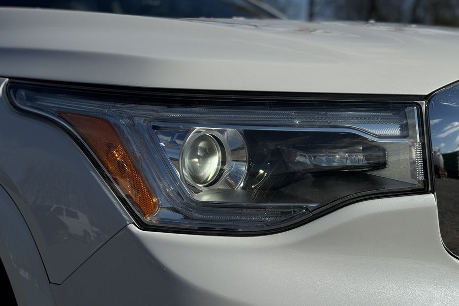 Продам GMC Acadia COMIS  2017 года в г. Умань, Черкасская область