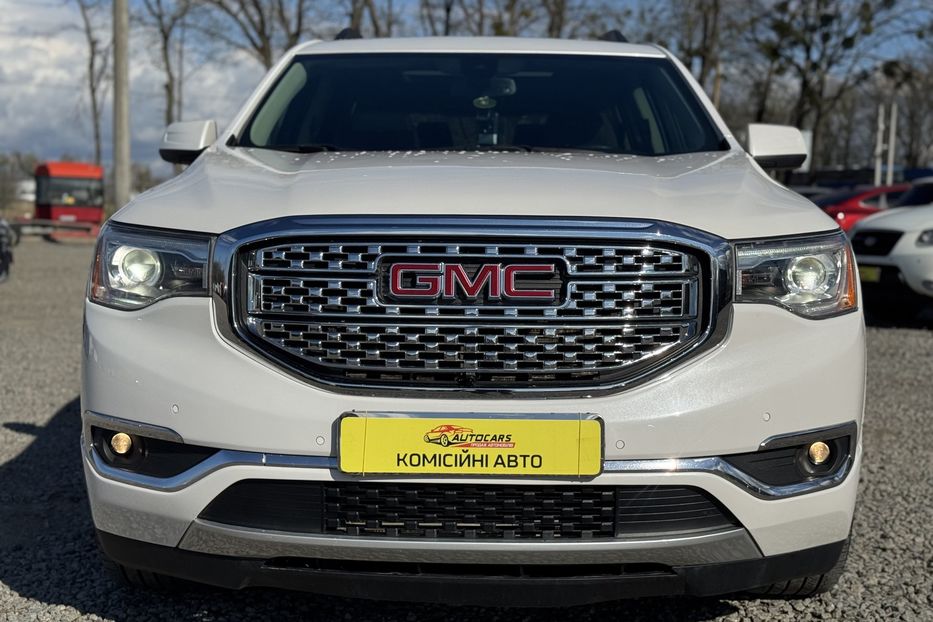 Продам GMC Acadia COMIS  2017 года в г. Умань, Черкасская область