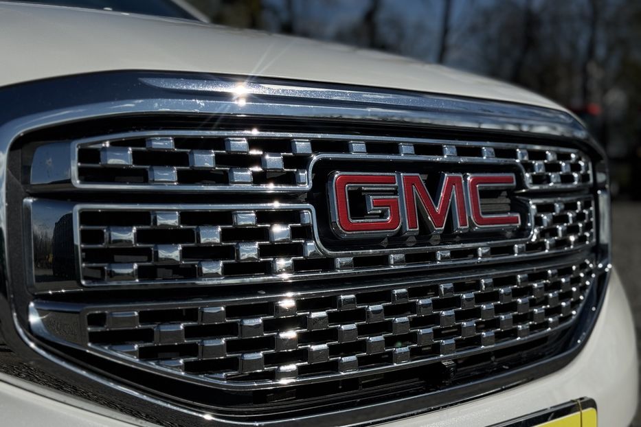 Продам GMC Acadia COMIS  2017 года в г. Умань, Черкасская область