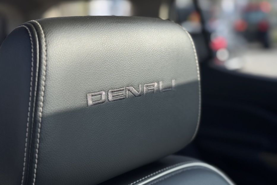 Продам GMC Acadia COMIS  2017 года в г. Умань, Черкасская область