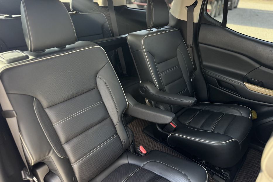 Продам GMC Acadia COMIS  2017 года в г. Умань, Черкасская область