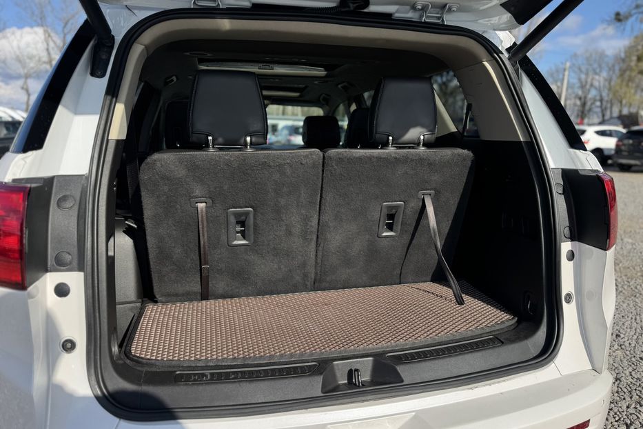 Продам GMC Acadia COMIS  2017 года в г. Умань, Черкасская область