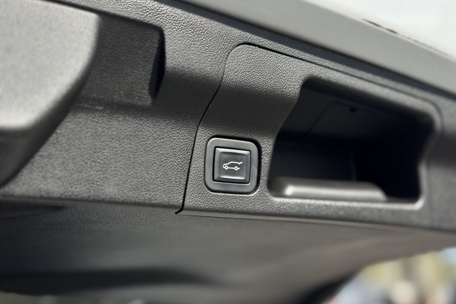 Продам GMC Acadia COMIS  2017 года в г. Умань, Черкасская область