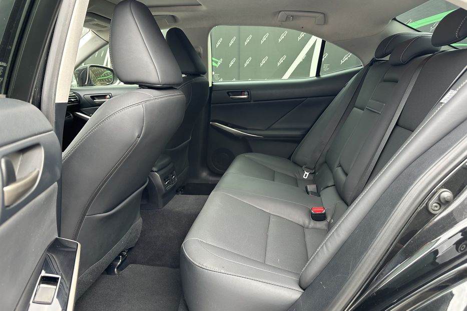 Продам Lexus IS 300 2020 года в Киеве