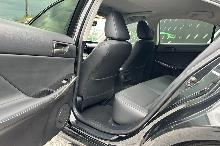 Продам Lexus IS 300 2020 года в Киеве