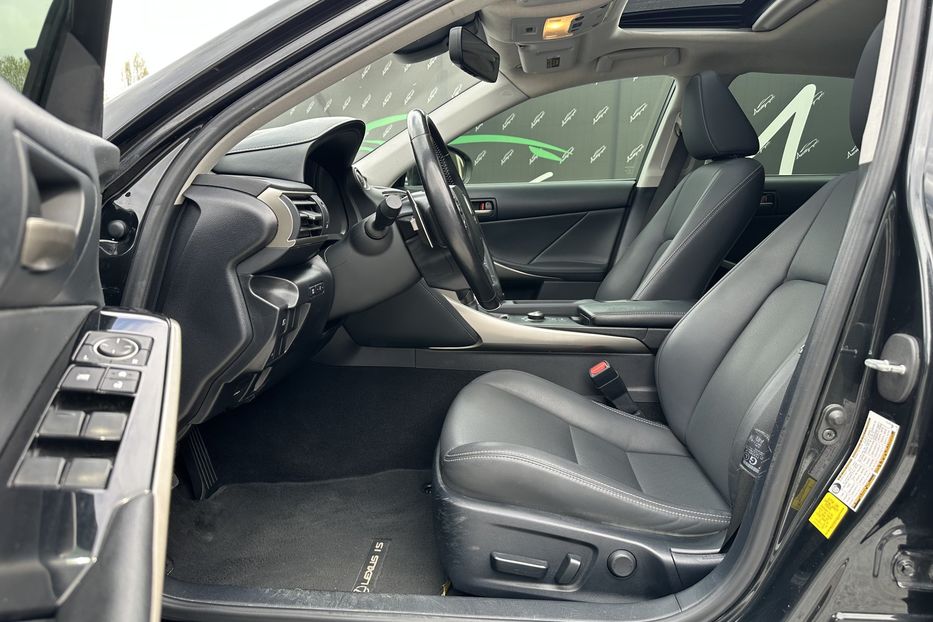 Продам Lexus IS 300 2020 года в Киеве