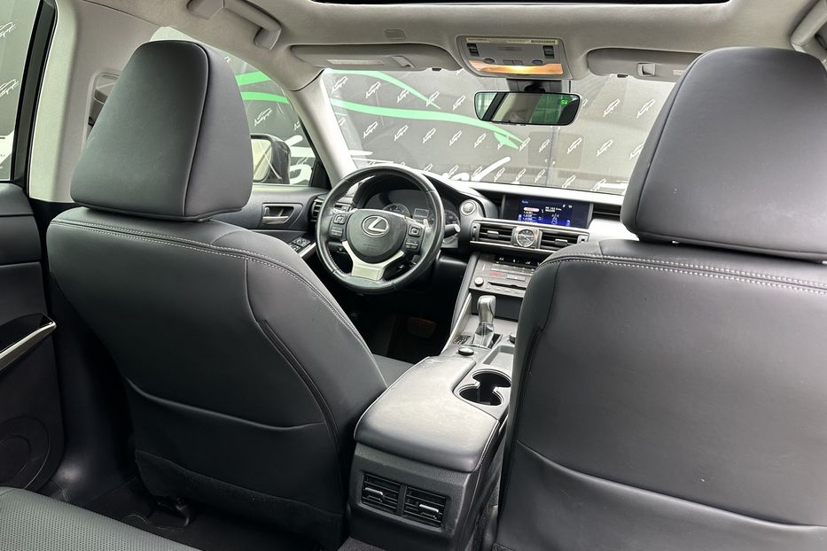 Продам Lexus IS 300 2020 года в Киеве