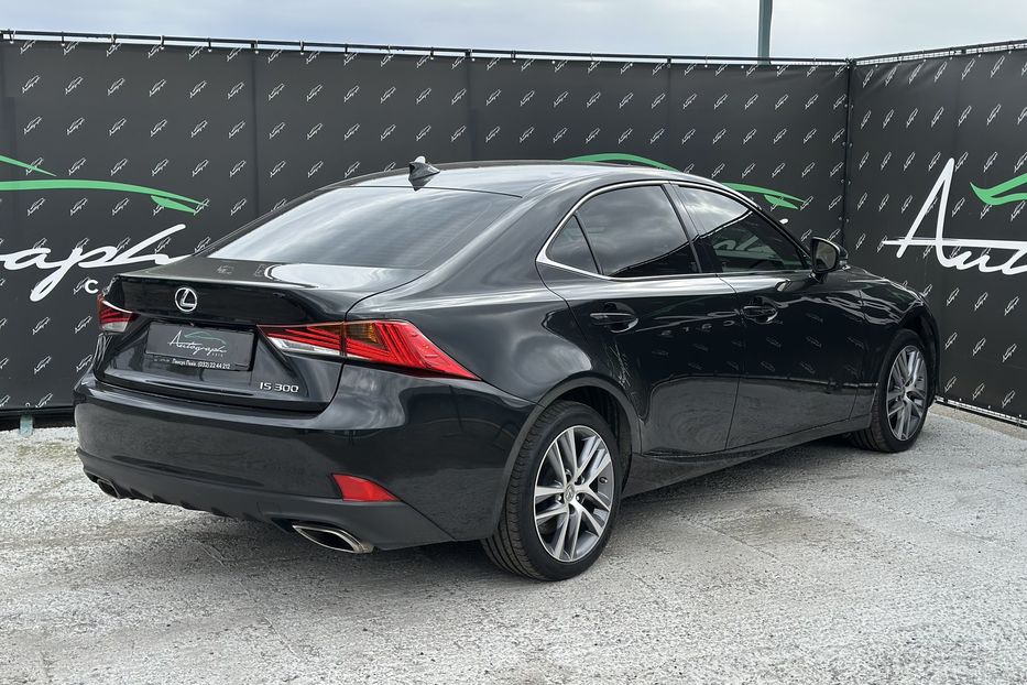 Продам Lexus IS 300 2020 года в Киеве