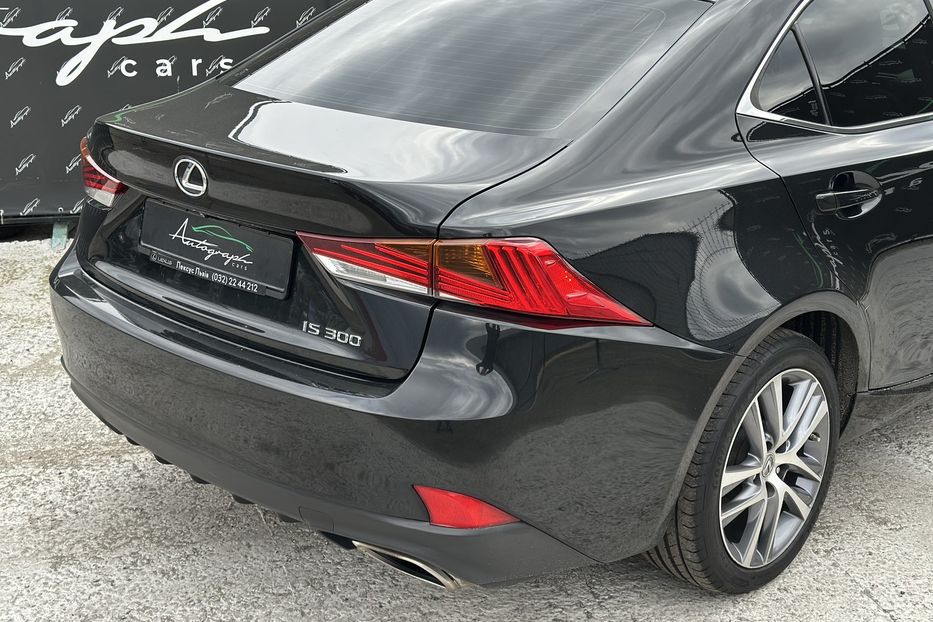 Продам Lexus IS 300 2020 года в Киеве