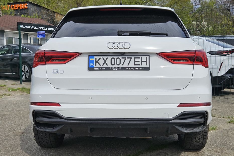 Продам Audi Q3 Quattro Premium 2022 года в Киеве