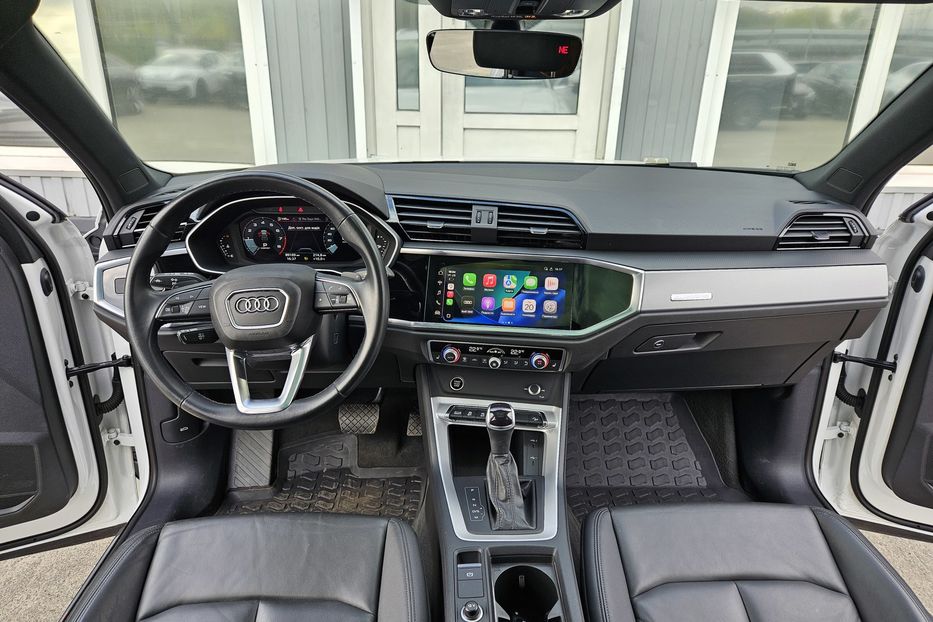 Продам Audi Q3 Quattro Premium 2022 года в Киеве