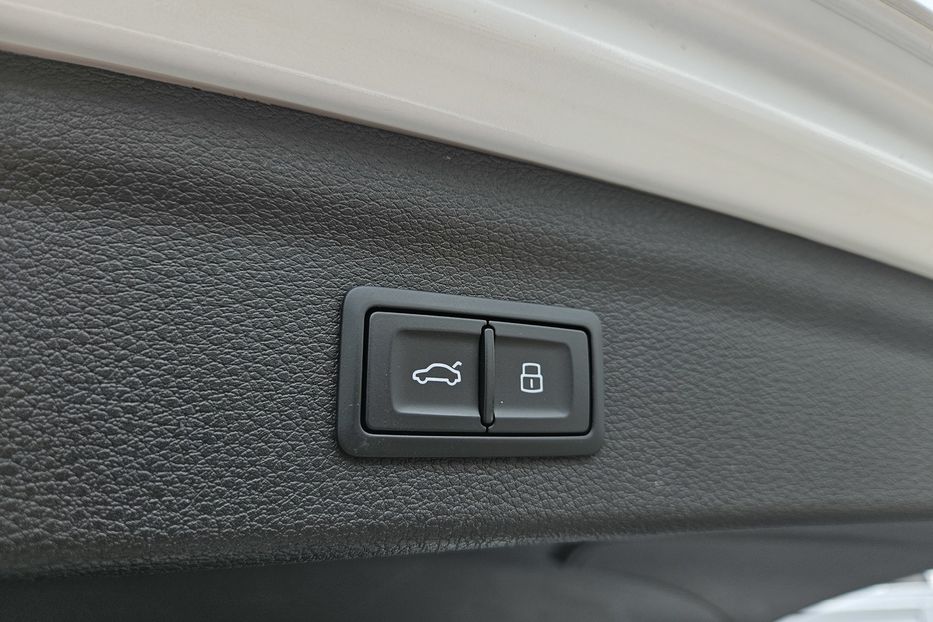 Продам Audi Q3 Quattro Premium 2022 года в Киеве