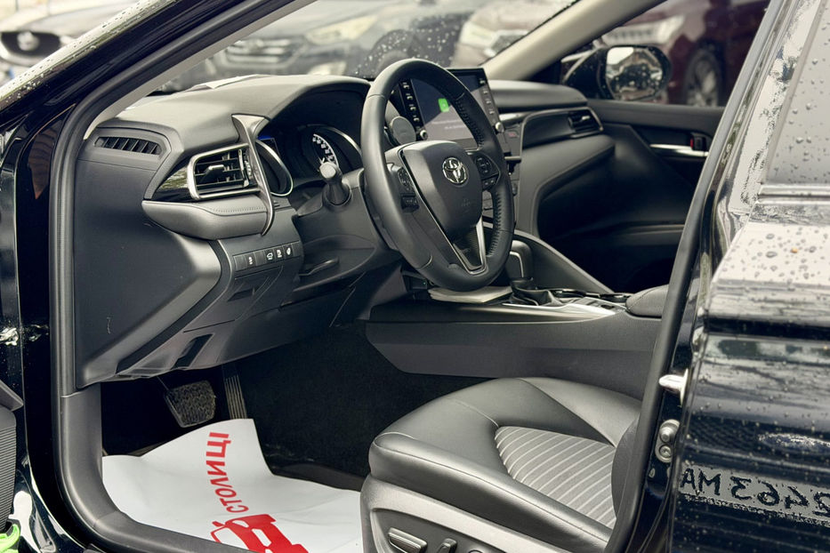 Продам Toyota Camry (FL) • 2.5 D-4S АТ (207 к.с.)  2024 года в Киеве