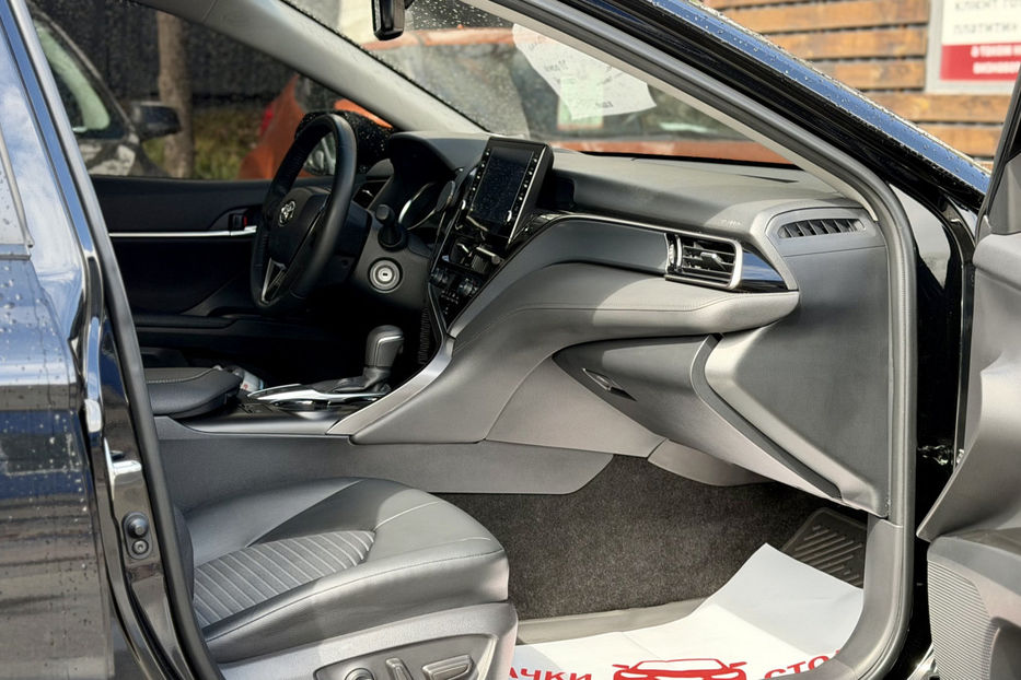 Продам Toyota Camry (FL) • 2.5 D-4S АТ (207 к.с.)  2024 года в Киеве