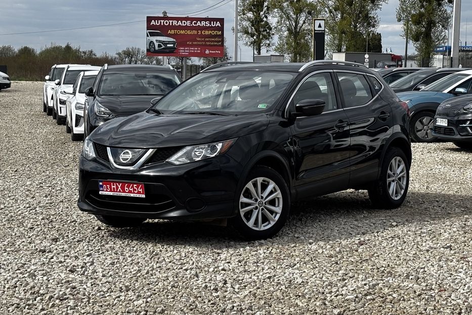 Продам Nissan Rogue Sport 2.0 4х4  2019 года в Львове
