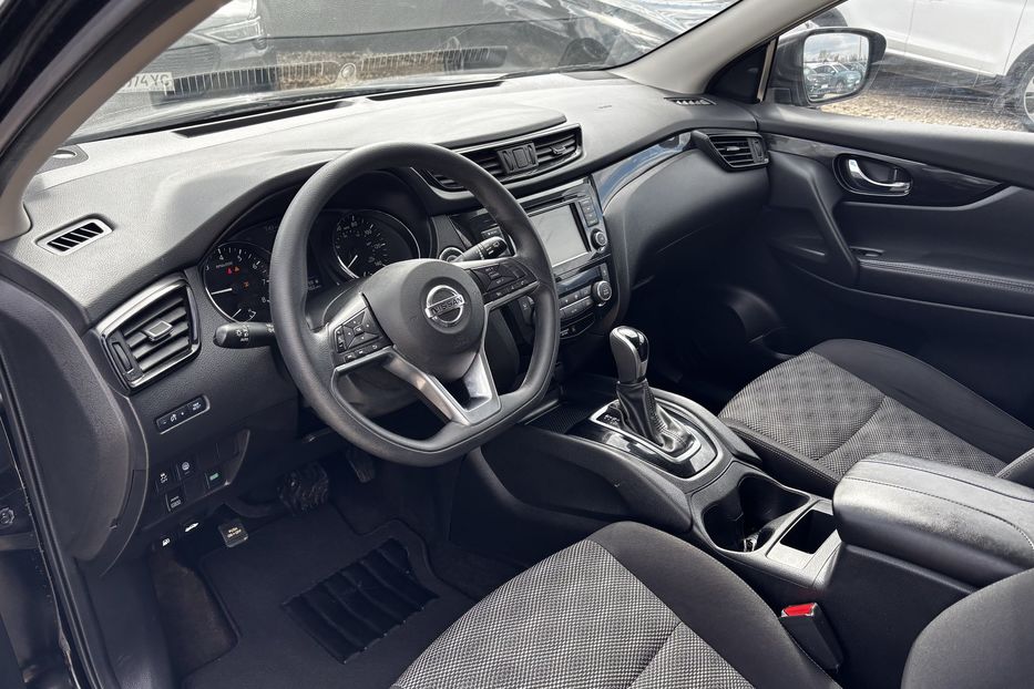 Продам Nissan Rogue Sport 2.0 4х4  2019 года в Львове