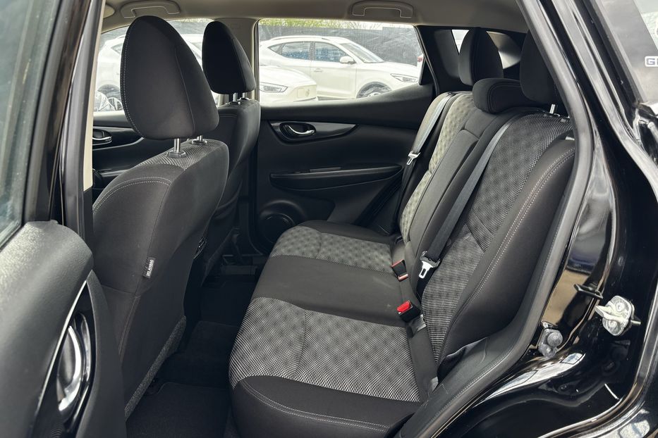 Продам Nissan Rogue Sport 2.0 4х4  2019 года в Львове