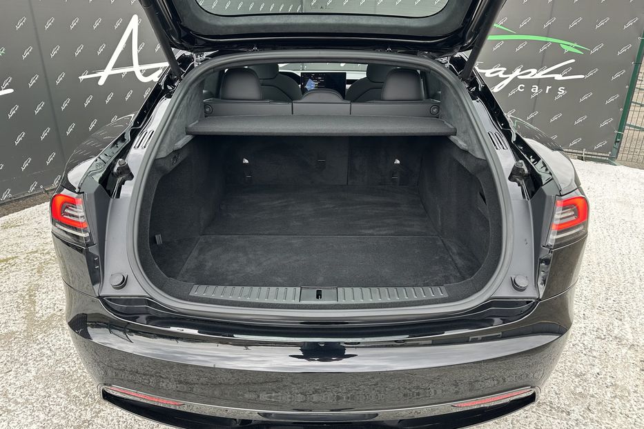 Продам Tesla Model S Dual motor Long range (670 hp) 2023 года в Киеве