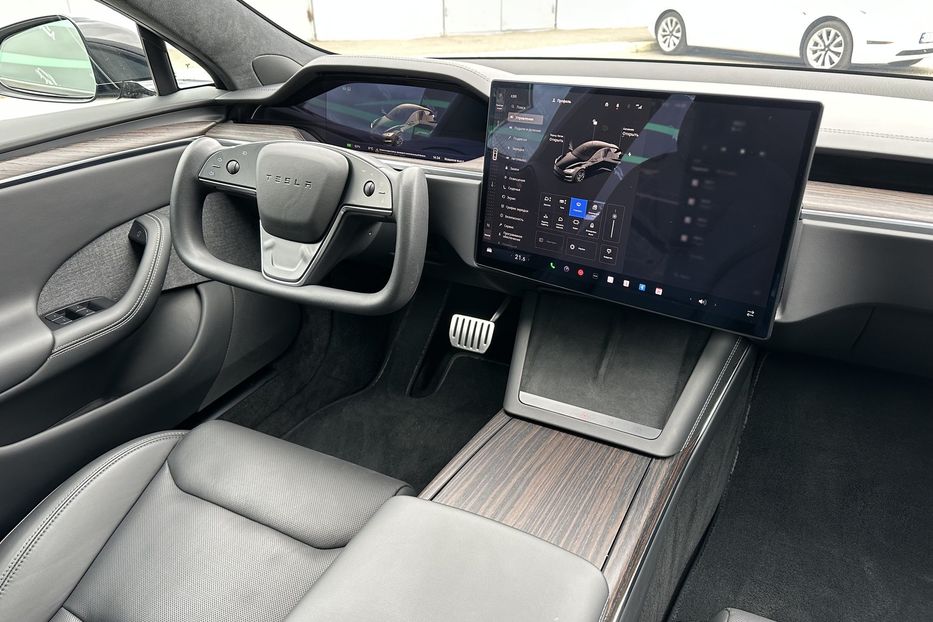 Продам Tesla Model S Dual motor Long range (670 hp) 2023 года в Киеве