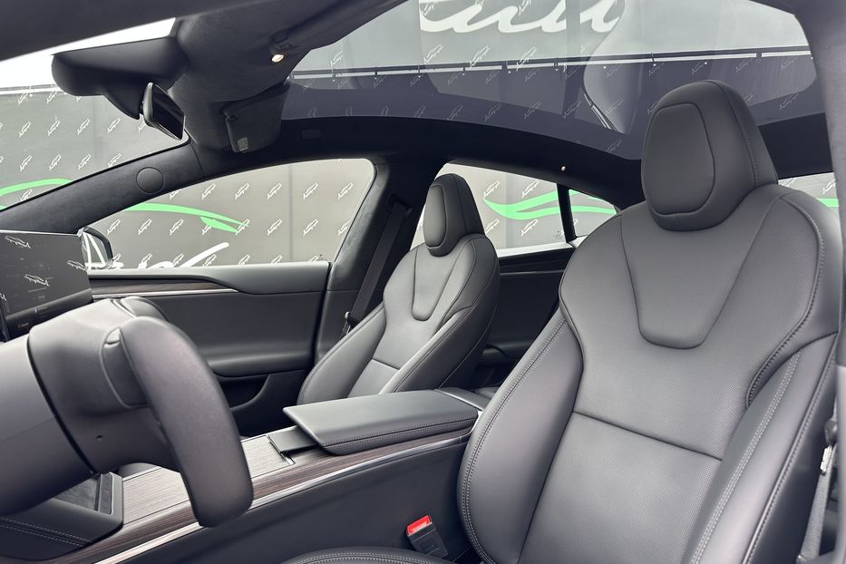 Продам Tesla Model S Dual motor Long range (670 hp) 2023 года в Киеве