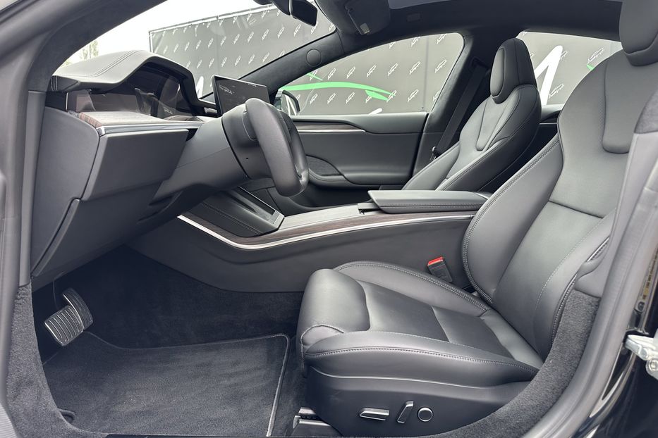 Продам Tesla Model S Dual motor Long range (670 hp) 2023 года в Киеве