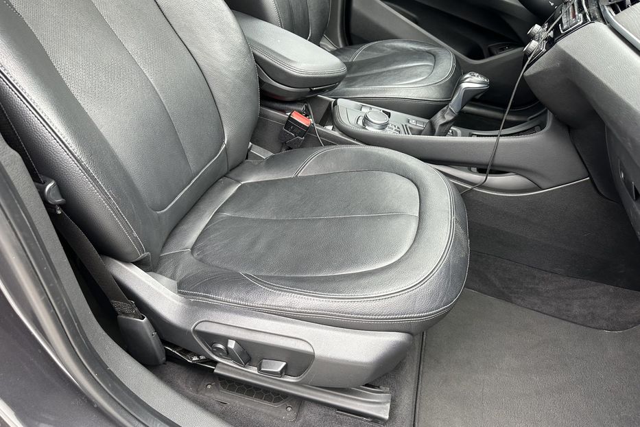 Продам BMW X1 Xdrive 28i 2017 года в Киеве