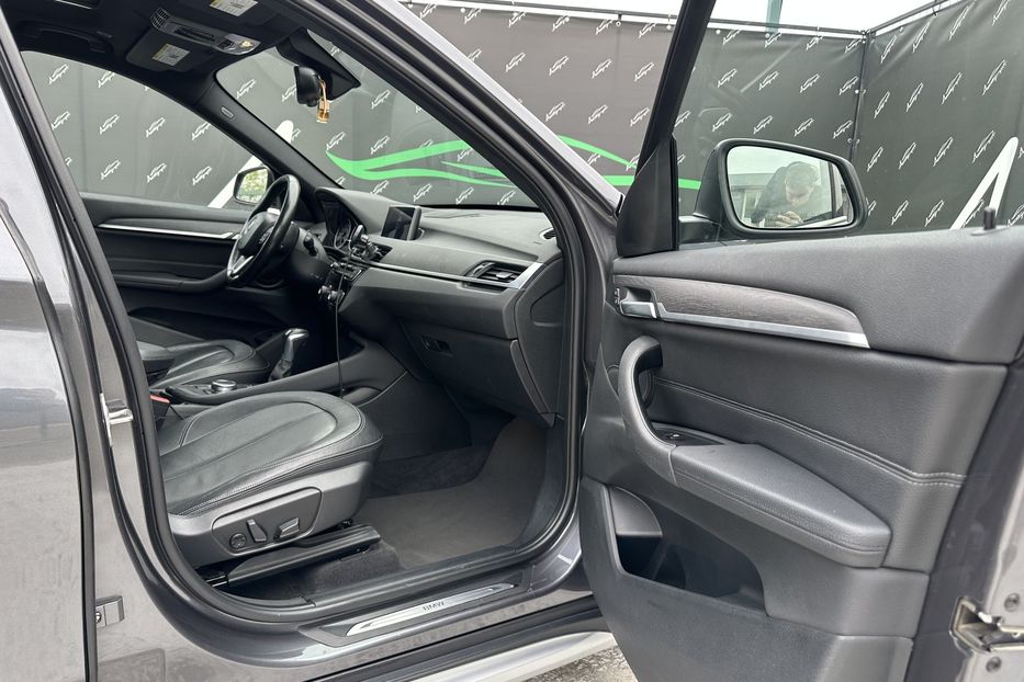 Продам BMW X1 Xdrive 28i 2017 года в Киеве