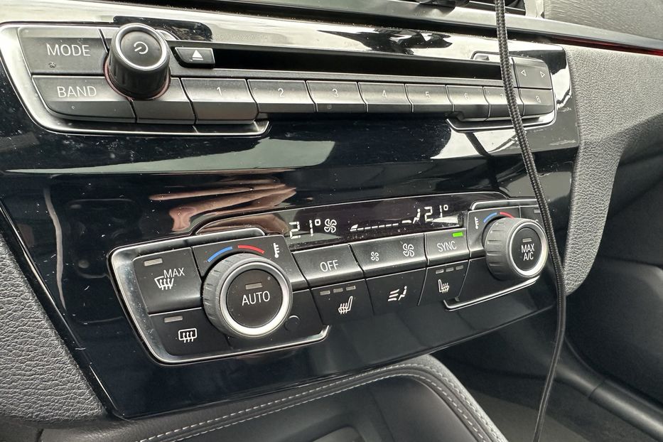 Продам BMW X1 Xdrive 28i 2017 года в Киеве