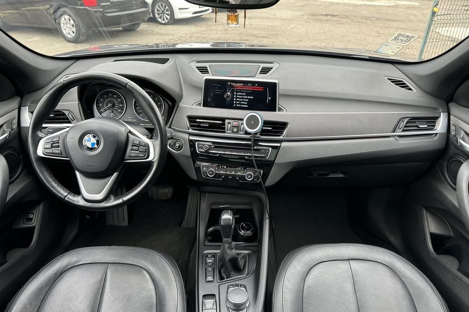 Продам BMW X1 Xdrive 28i 2017 года в Киеве