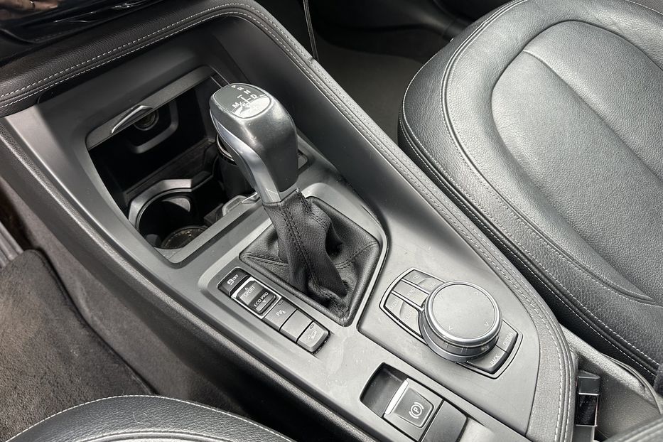 Продам BMW X1 Xdrive 28i 2017 года в Киеве