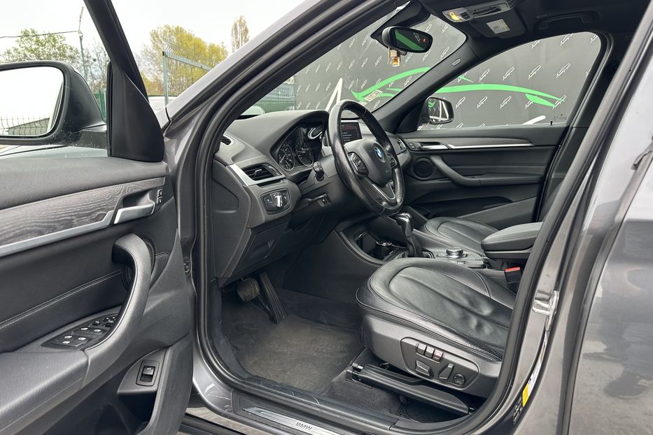 Продам BMW X1 Xdrive 28i 2017 года в Киеве