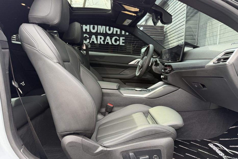 Продам BMW 4 Series Gran Coupe M440i xDrive 2024 года в Киеве
