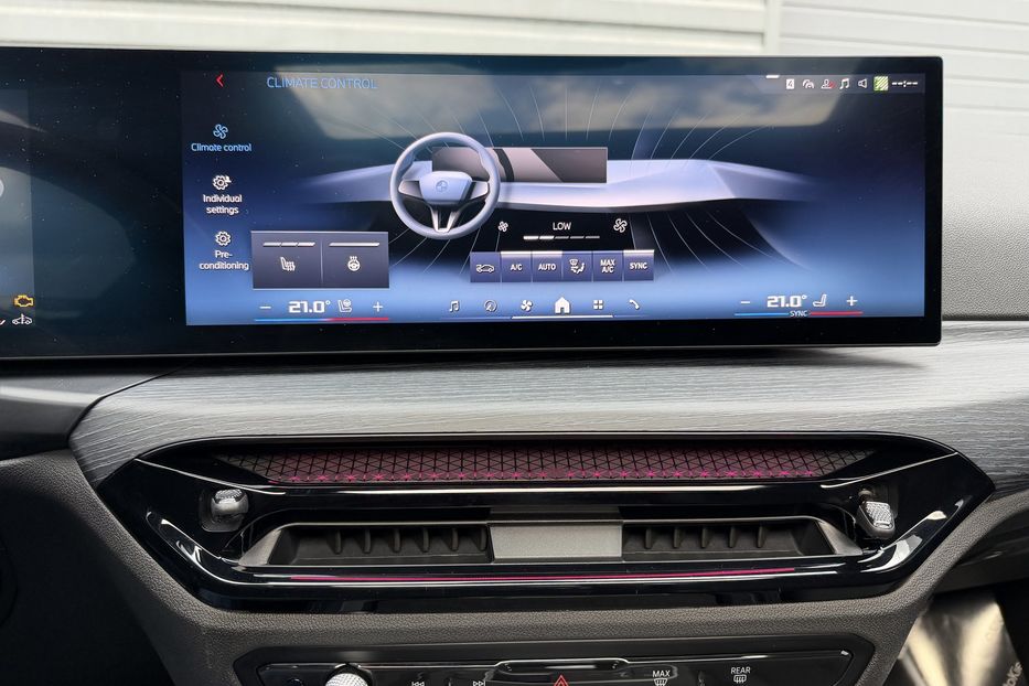 Продам BMW 4 Series Gran Coupe M440i xDrive 2024 года в Киеве