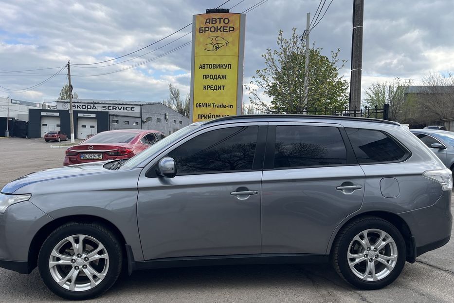 Продам Mitsubishi Outlander Офіційний 2013 года в Николаеве