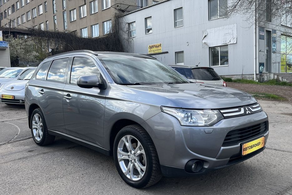 Продам Mitsubishi Outlander Офіційний 2013 года в Николаеве