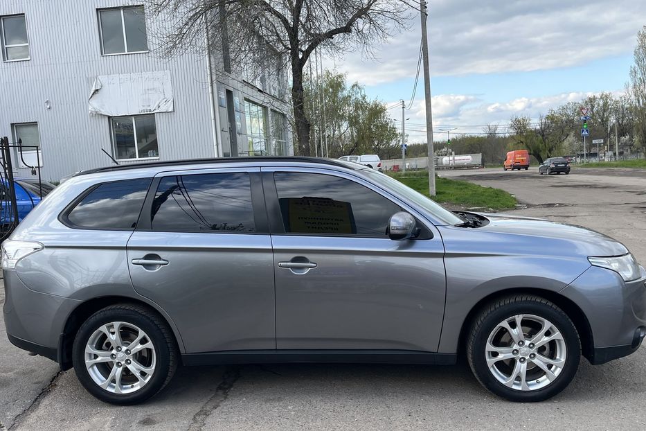 Продам Mitsubishi Outlander Офіційний 2013 года в Николаеве