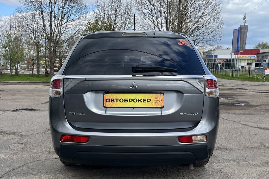 Продам Mitsubishi Outlander Офіційний 2013 года в Николаеве