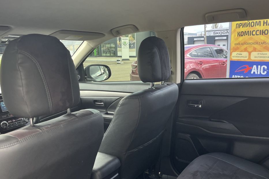 Продам Mitsubishi Outlander Офіційний 2013 года в Николаеве