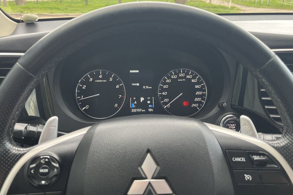 Продам Mitsubishi Outlander Офіційний 2013 года в Николаеве