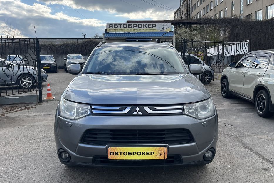 Продам Mitsubishi Outlander Офіційний 2013 года в Николаеве