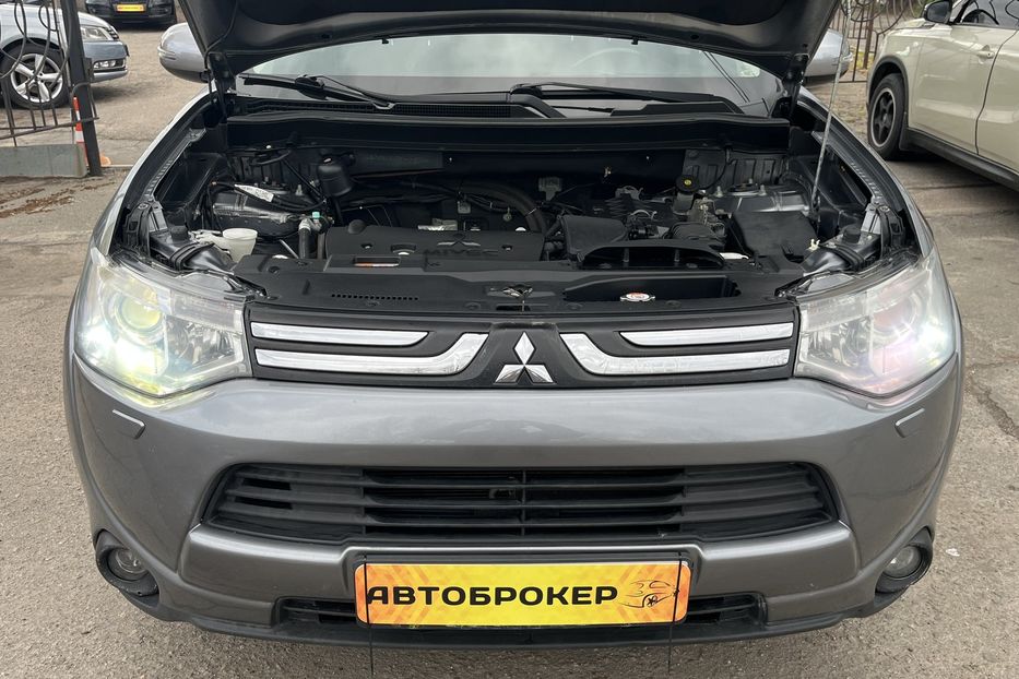 Продам Mitsubishi Outlander Офіційний 2013 года в Николаеве