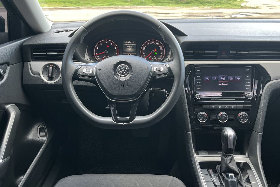 Продам Volkswagen Passat B8 New 2021 года в Николаеве