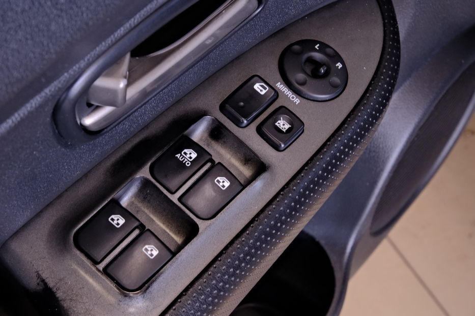 Продам Kia Carens 2006 года в Одессе