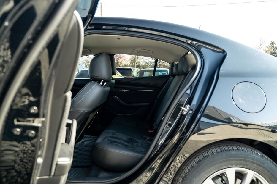 Продам Mazda 3 2022 года в Черновцах