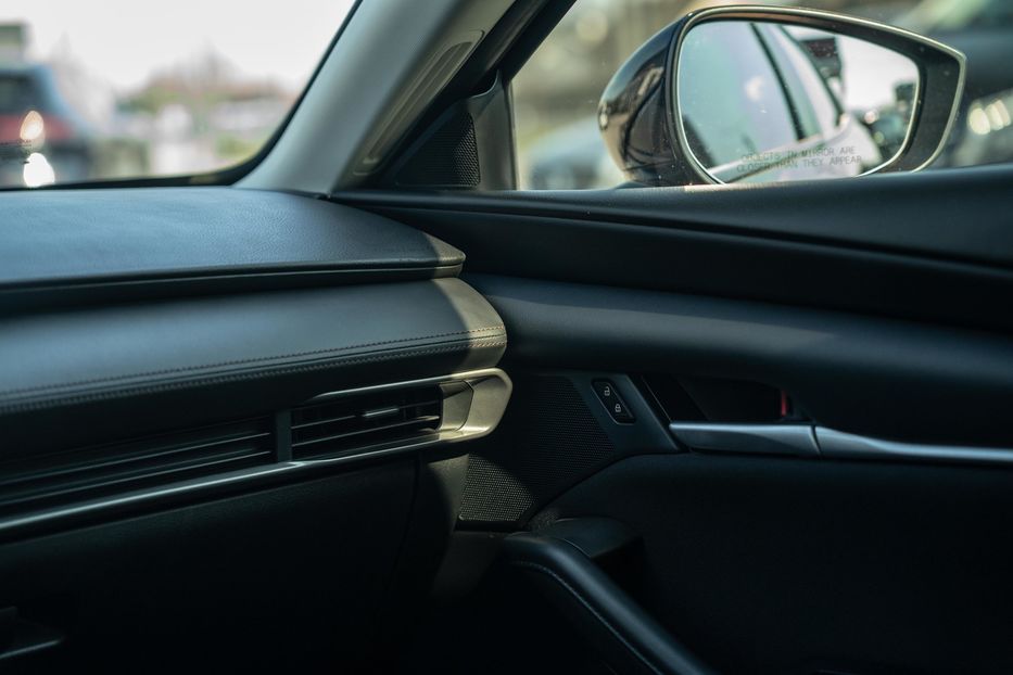 Продам Mazda 3 2022 года в Черновцах