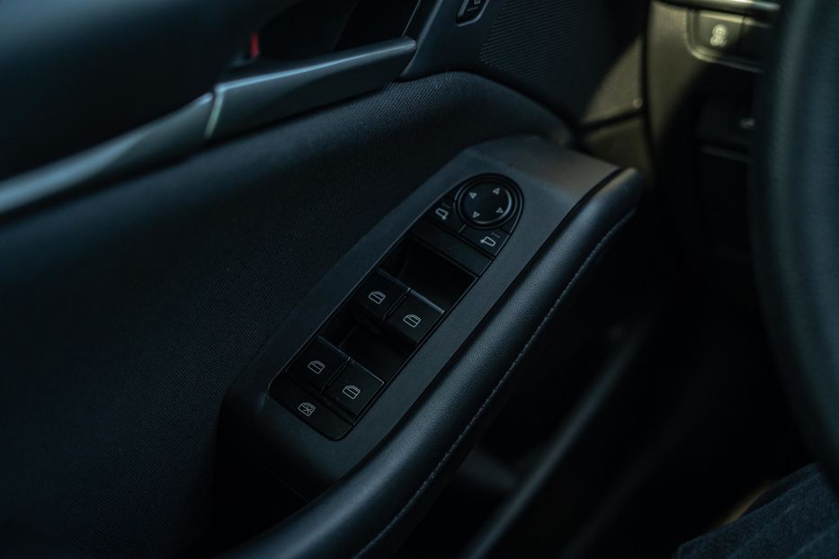 Продам Mazda 3 2022 года в Черновцах