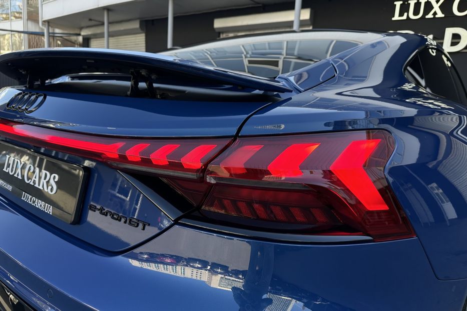 Продам Audi E-Tron RS GT 2022 года в Киеве