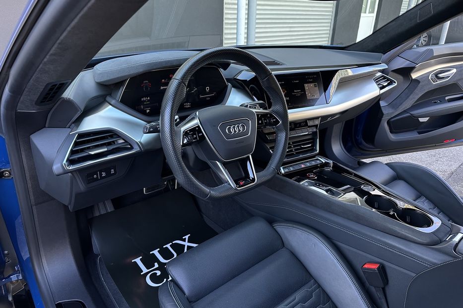 Продам Audi E-Tron RS GT 2022 года в Киеве