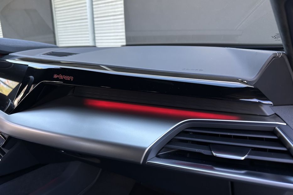Продам Audi E-Tron RS GT 2022 года в Киеве