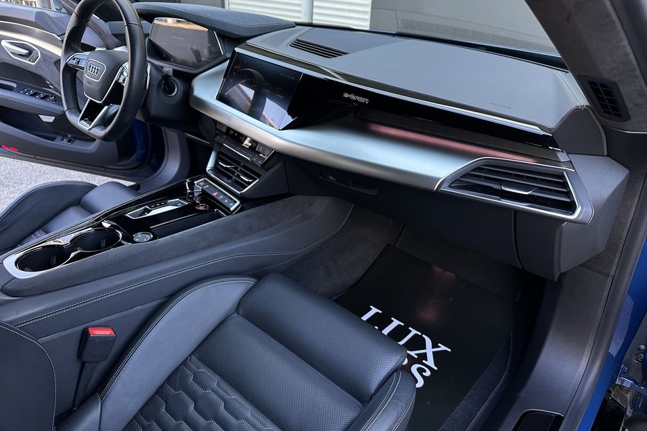 Продам Audi E-Tron RS GT 2022 года в Киеве